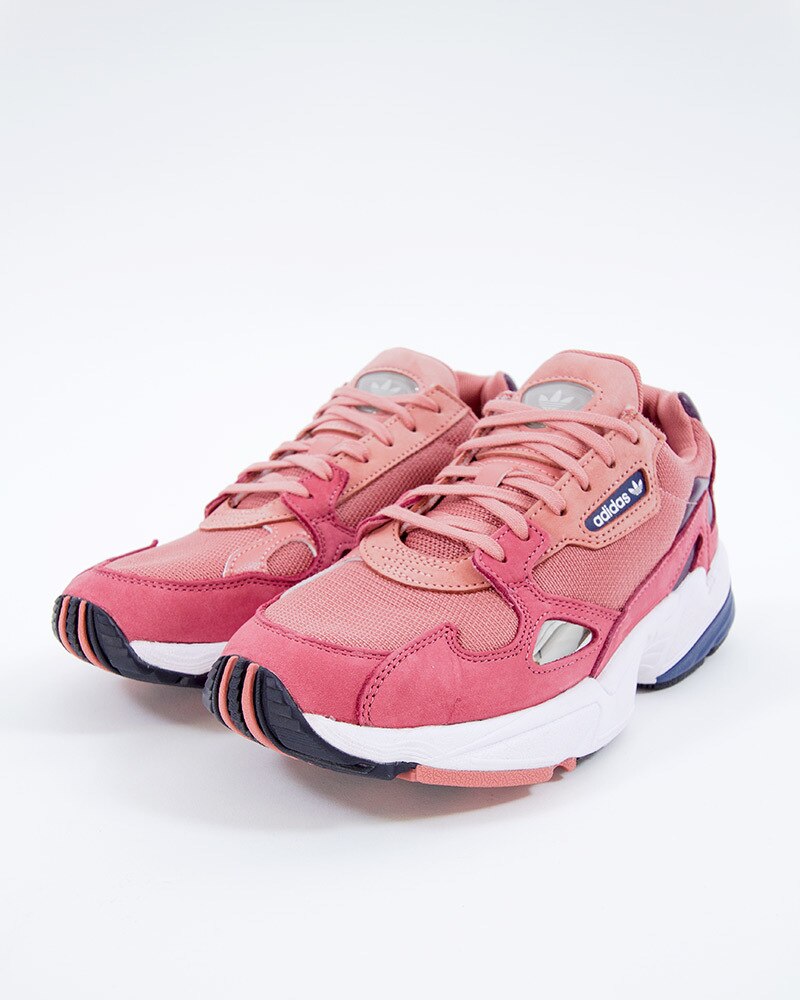 adidas falcon w d96700